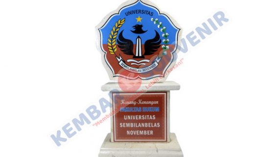 Piala Kenang Kenangan DPRD Kabupaten Deli Serdang