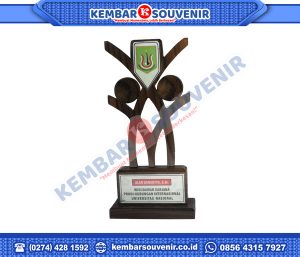 Plakat Piala Trophy Universitas Satya Negara Indonesia