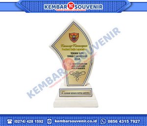 Plakat Kristal 3d DPRD Kabupaten Konawe