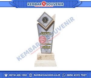Model Piala Akrilik PT Timah Tbk.