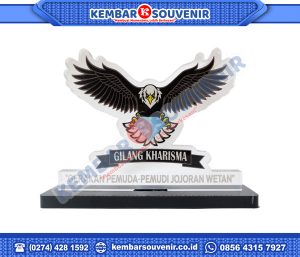Trophy Akrilik Akademi Kebidanan Sifra Husada