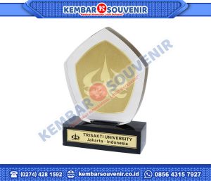 Akrilik Penghargaan DPRD Kabupaten Bombana